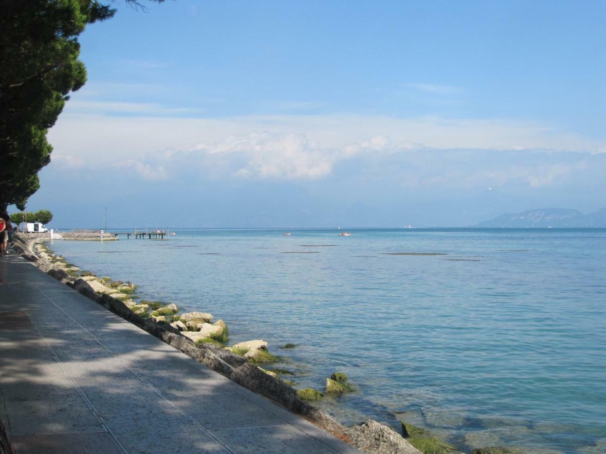 Appartamento La Madonnina Di Cathy Peschiera del Garda Dış mekan fotoğraf